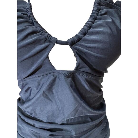 Beachsissi Women's Black Tankini Top M Crisscross Open Back Removable Pads - Picture 3 of 10